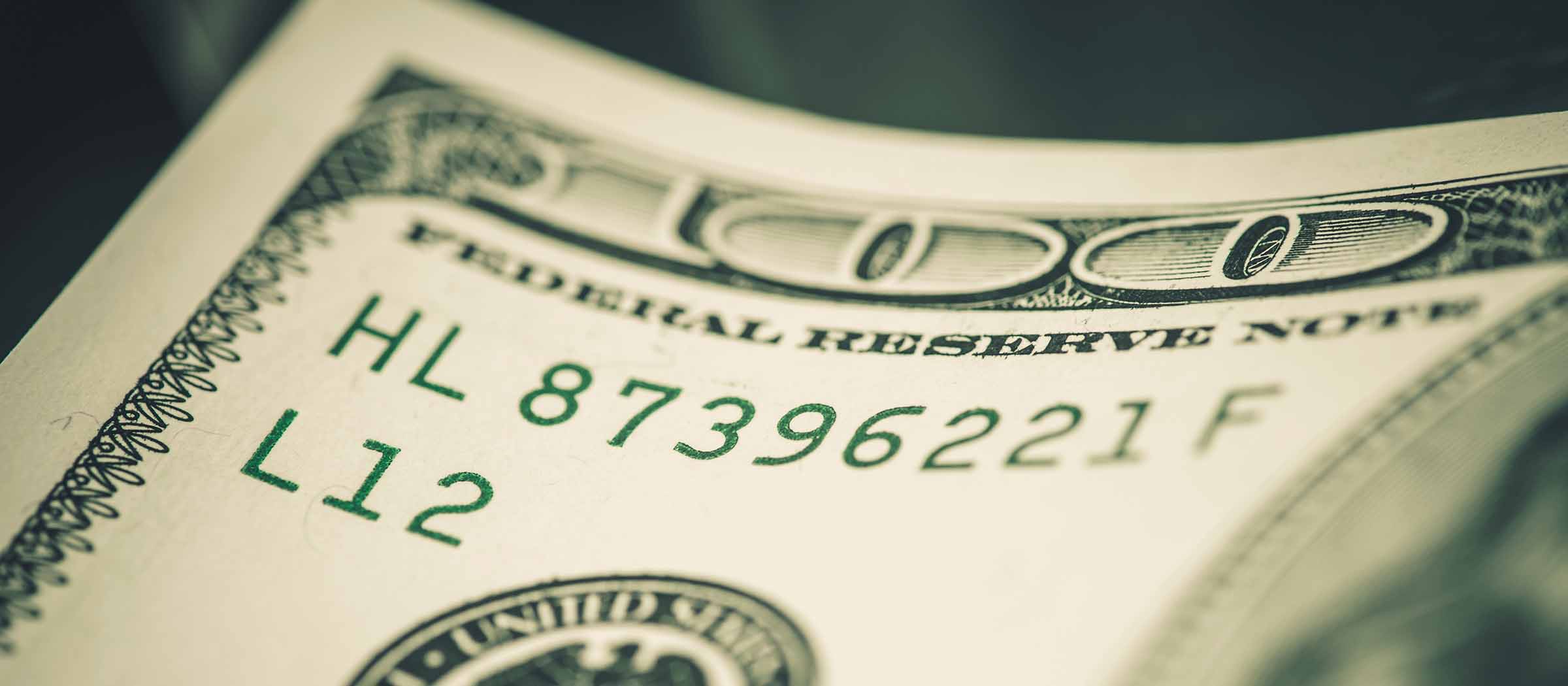 Serial numbers on $100 bill